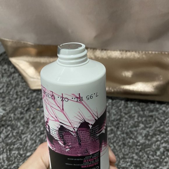 Korres Jasmine Body Butter 7.95 fl oz NEW - Picture 3 of 3